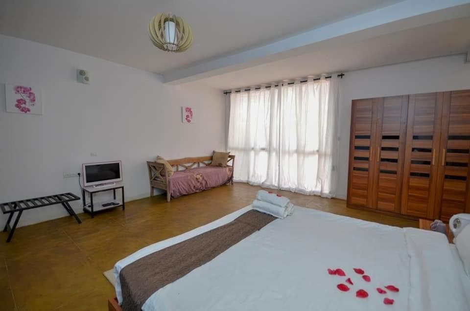 Hotel La Casa Di Luna Antananarivo Exterior foto